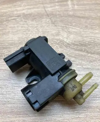 Audi A4 S4 B8 8K Turbo solenoid valve 8K0906627 4010835A