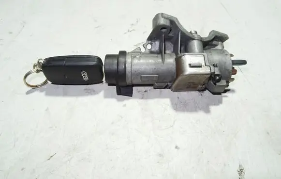 Audi A6 S6 C5 4B Ignition lock 4B0905851G