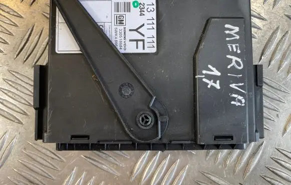 Door central lock control unit/module