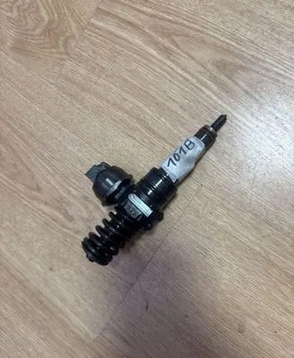 Seat Ibiza III (6L) Fuel injector 038130073AJ 0414720037