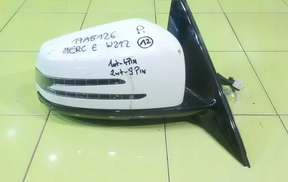 Mercedes-Benz E W212 Front door electric wing mirror PRAWE 17AB126