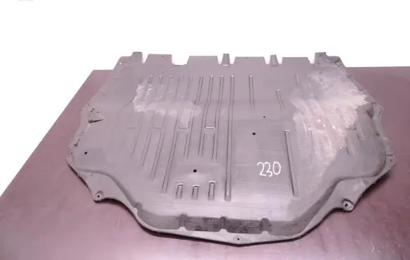 Skoda Fabia Mk1 (6Y) Engine splash shield/under tray D230