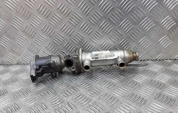 Peugeot 607 EGR valve cooler 4r8q9d475bc