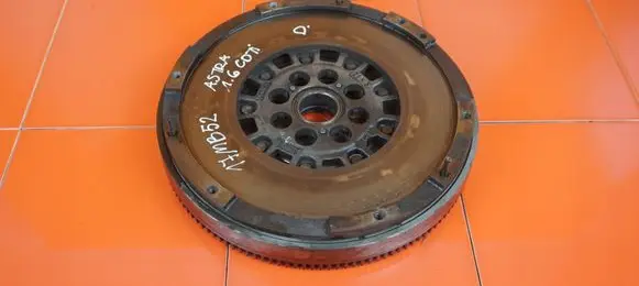 Opel Astra K Dual mass flywheel 1011368 B16DTH