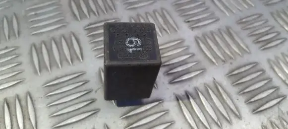 Volkswagen Jetta I Other relay 321955531a 5wk1636