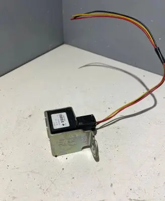 Volvo S60 Airbag deployment crash/impact sensor 8691735 05W514 8691736