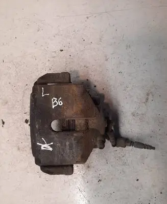 Volkswagen PASSAT B6 Front brake caliper