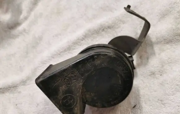 KIA Sportage Horn signal 28R-000907