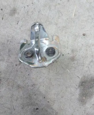 Ford S-MAX Rear door lock loop/hook striker 6G91r21982 D1EA062