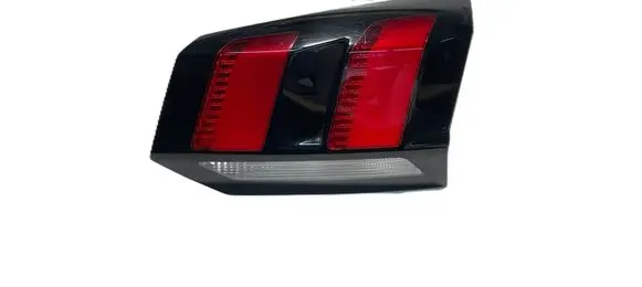 Tailgate rear/tail lights
