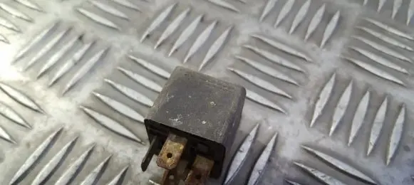 Opel Kadett E Other relay 03440489 4ra940010-03