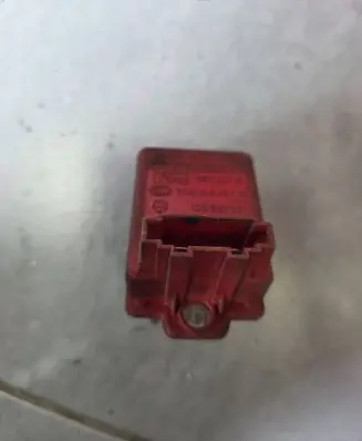 Audi A4 S4 B5 8D Heater blower motor/fan resistor 1J0907521