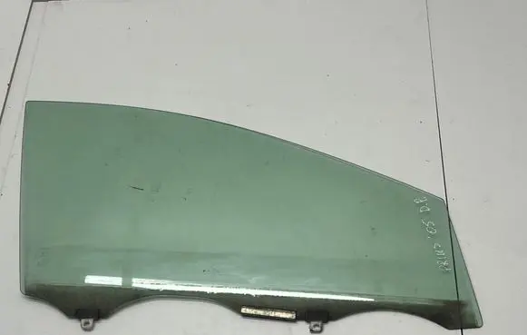 Toyota Prius (NHW20) Front door window glass four-door
