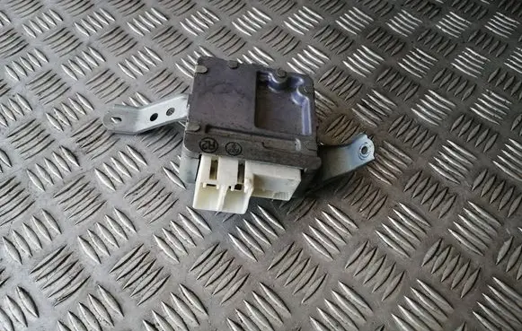 Toyota Yaris Power steering control unit/module 896500D030 99120401 1129000301
