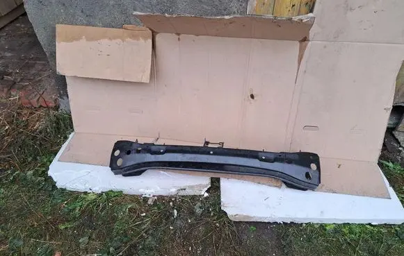 Volkswagen Multivan T5 Front bumper support beam 7E0807109B