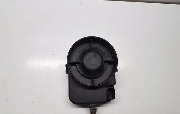 Volvo V50 Alarm system siren 8696043
