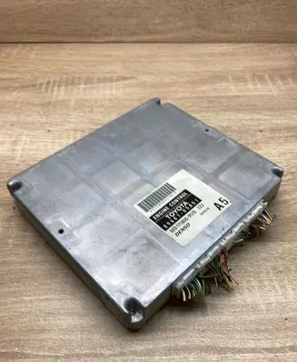 Toyota Avensis T250 Engine control unit/module ECU 8966105A51 MB1758009510 WithPlug