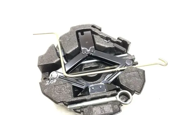 Subaru XV II Tool set 97035FJ050
