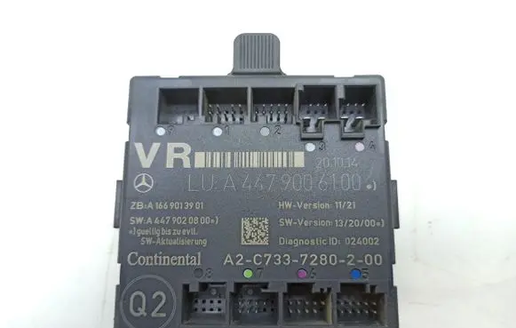Mercedes-Benz Vito Viano W447 Door control unit/module A4479006100