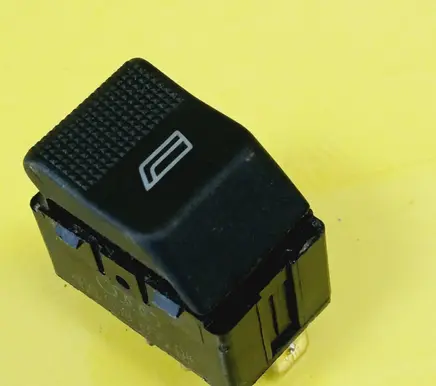 Audi A4 S4 B5 8D Electric window control switch 4D095985501C