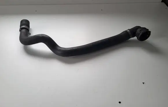 Ford Kuga II Engine coolant pipe/hose