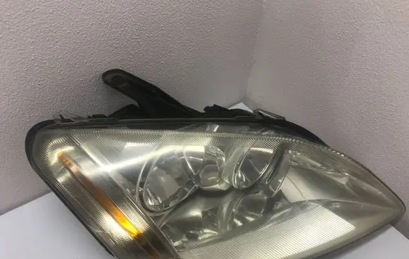 Ford Focus C-MAX Headlight/headlamp 270606