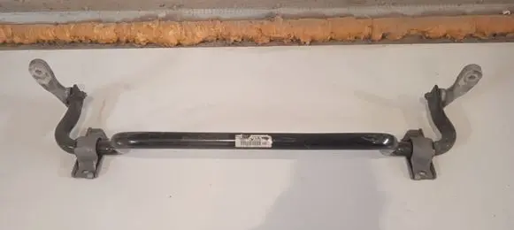 Mercedes-Benz C W205 Front anti-roll bar/sway bar A2053230465