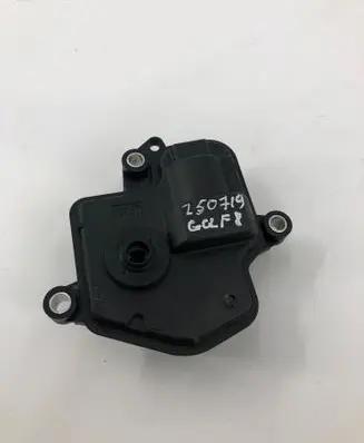 Volkswagen Golf VIII Other devices 05e907593