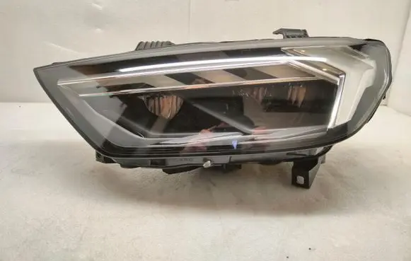 Audi A1 Headlight/headlamp