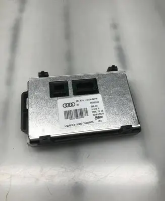 Audi A4 S4 B8 8K Light module LCM 89392242 922421390260055