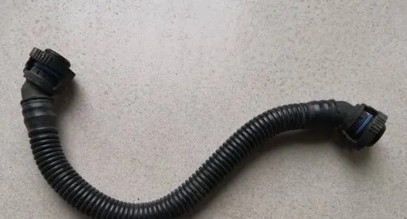 Audi A4 S4 B8 8K Breather hose/pipe 06J103221 06J103221A