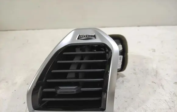 BMW M8 F91 F92 G14 G15 Dash center air vent grill
