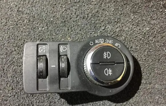 Opel Insignia A Light switch 13268694