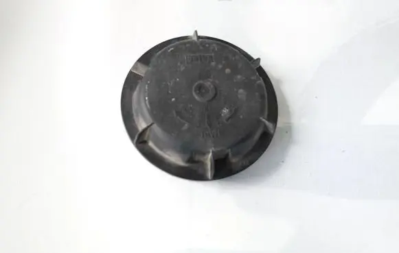 Headlight/headlamp dust cover