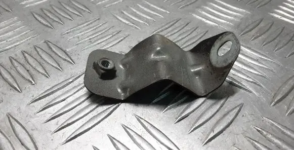 Audi A4 S4 B9 Fender mounting bracket 8W0821471