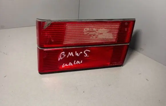 BMW 5 E34 Tailgate rear/tail lights 337446320R 8351562