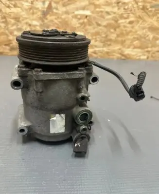 Ford Fiesta Air conditioning (A/C) compressor (pump)