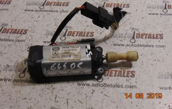 Mercedes-Benz CLS C219 Steering column adjust motor A2205400288