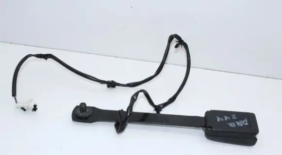 Nissan Juke I F15 Front seatbelt buckle