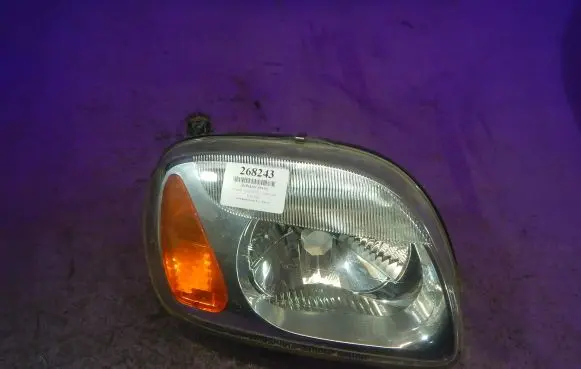 Nissan Micra Headlight/headlamp 260101F511