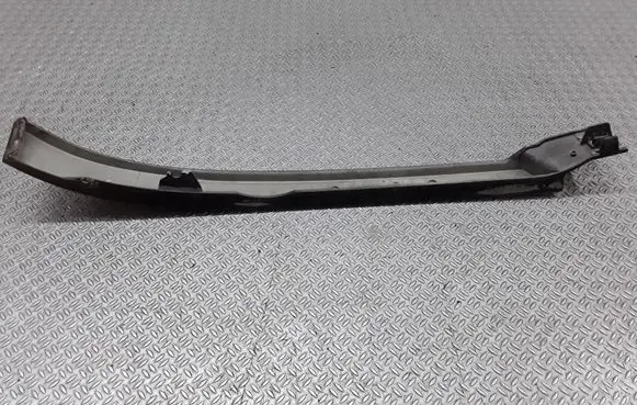 Under headlight/headlamp trim
