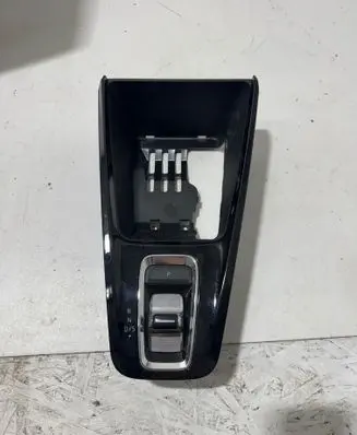 Skoda Octavia Mk4 Gear shifter surround trim plastic 5E4713203 5E471320315 5E4713203BK