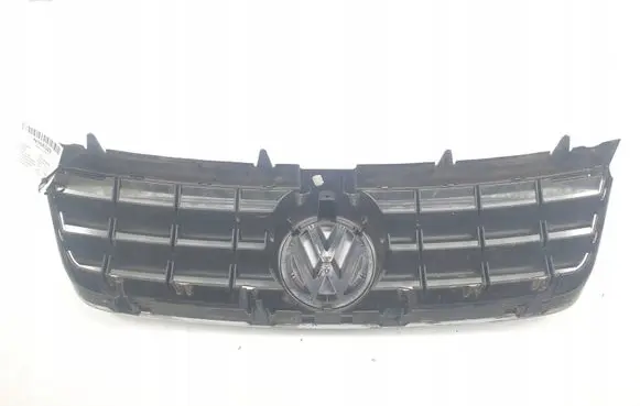 Volkswagen Touareg I Front grill 7L6853853