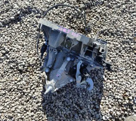 Renault Clio IV Manual 5 speed gearbox JR5335 320101898R A045373