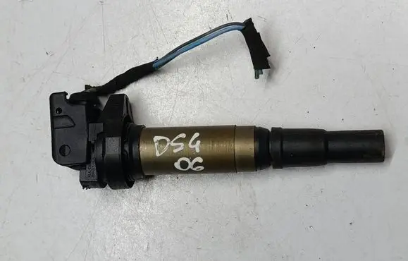 High voltage ignition coil