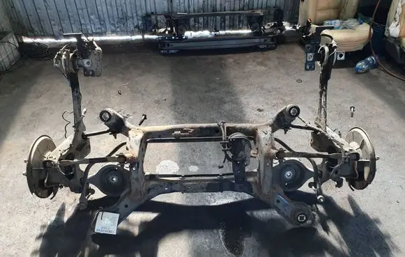 Volvo S80 Rear axle beam 2.4 D 205KM