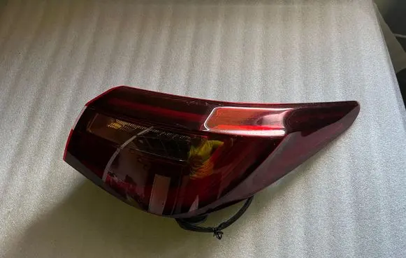 Infiniti Q50 Rear/tail lights