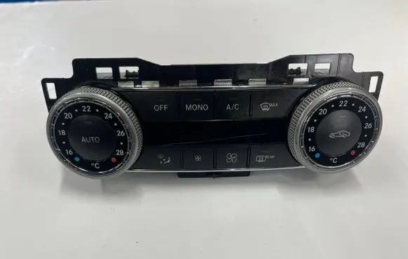 Mercedes-Benz GLK (X204) Climate control unit A2049009104 Q01HW2109 SW370903