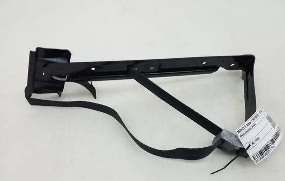 Mercedes-Benz CLS C219 Battery bracket 