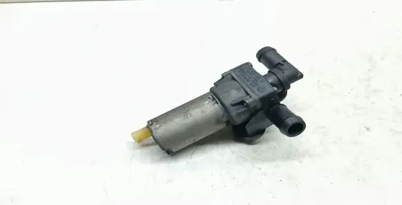 BMW 3 E90 E91 Coolant heater control valve 6928246 64116928246